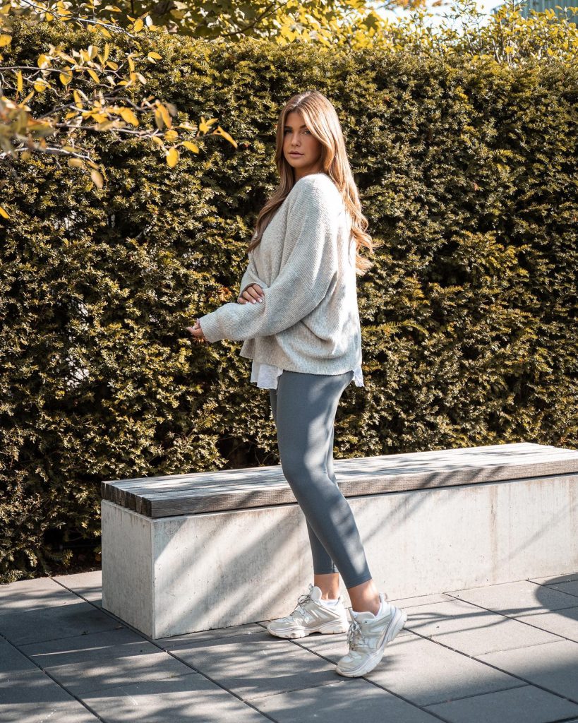 Grey Oversized Cardigan + White T-shirt + Slate Leggings