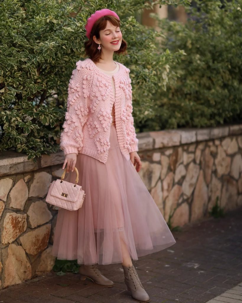 Pink Textured Cardigan + Tulle Midi Skirt + Pink Beret