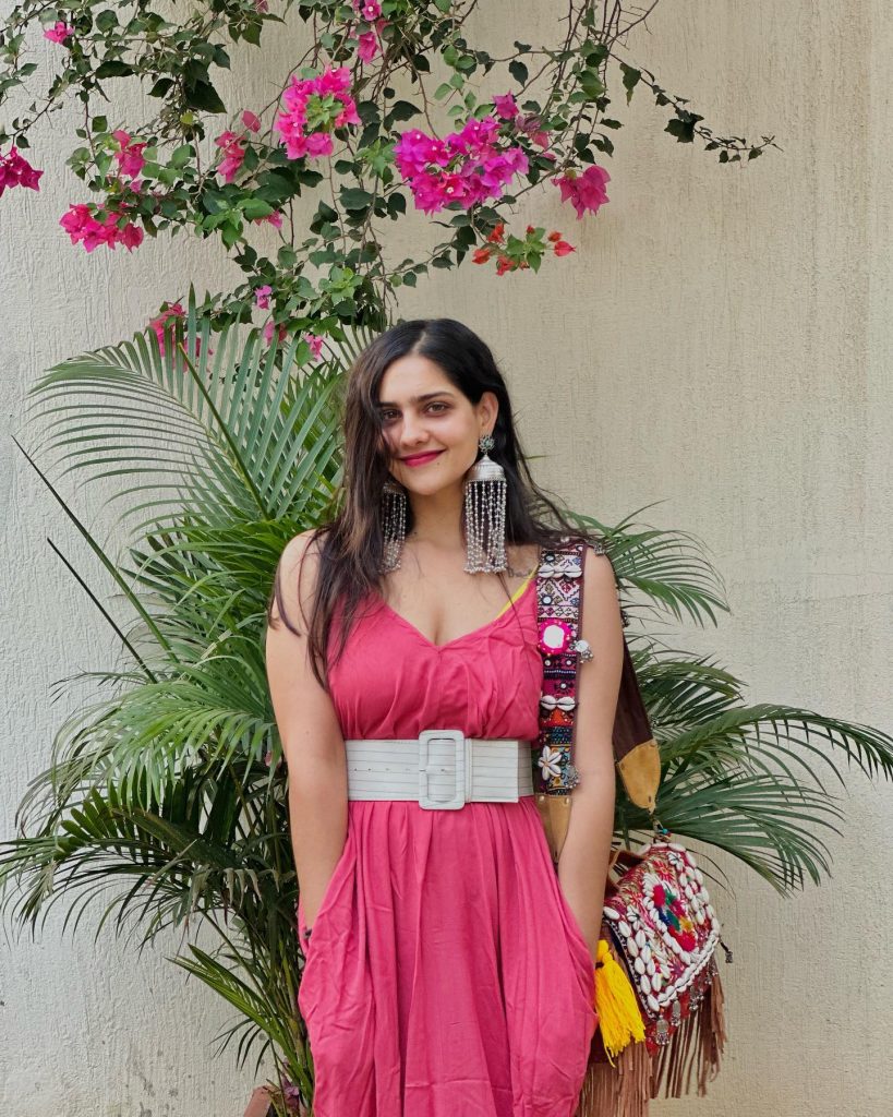 Pink Maxi Dress + Wide Statement Belt + Boho Shoulder Bag