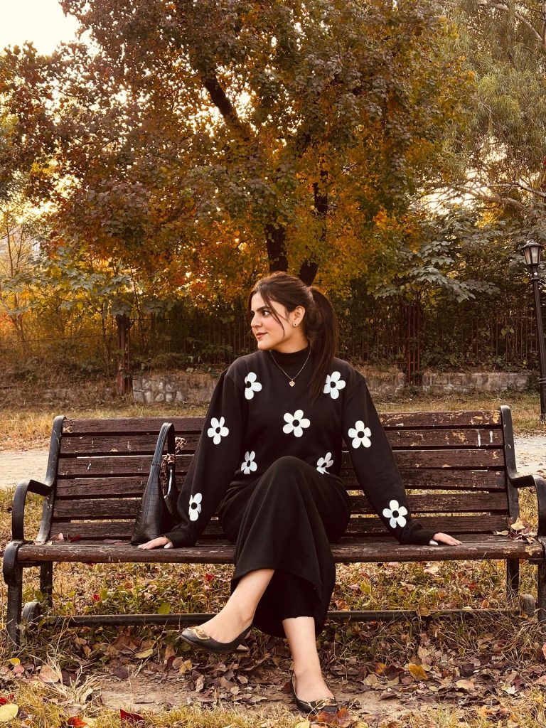 Black Floral Sweatshirt + Wide-Leg Trousers + Pointed Flats