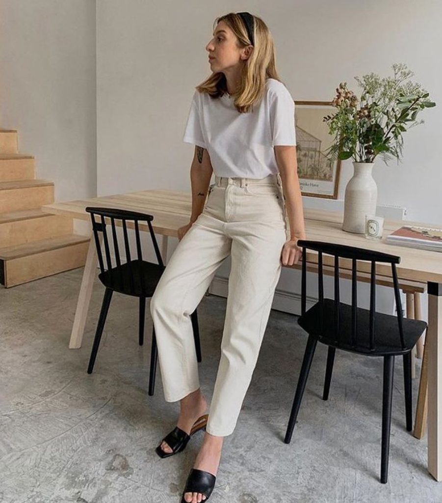 White T-shirt + Cream Straight-leg Jeans + Black Slides