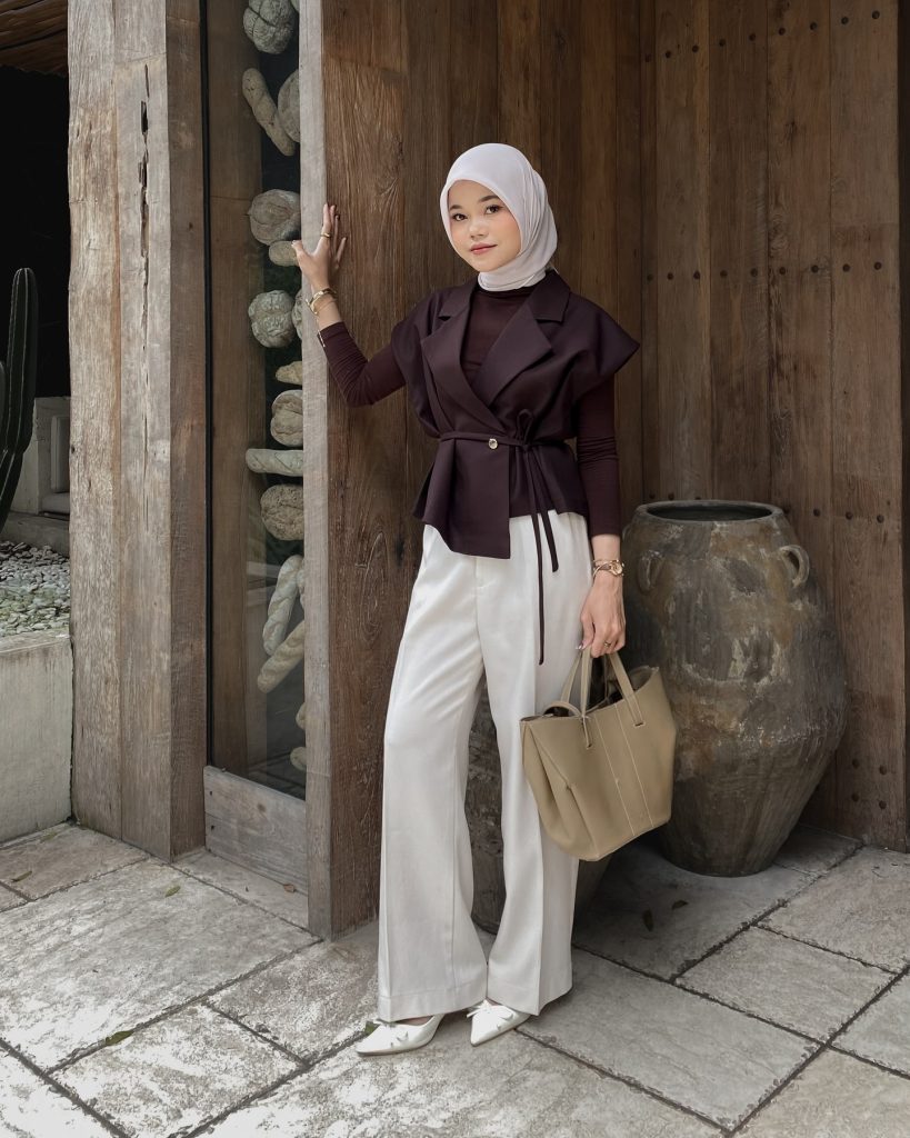 Deep Plum Wrap Vest + White Tailored Trousers + Beige Tote Bag