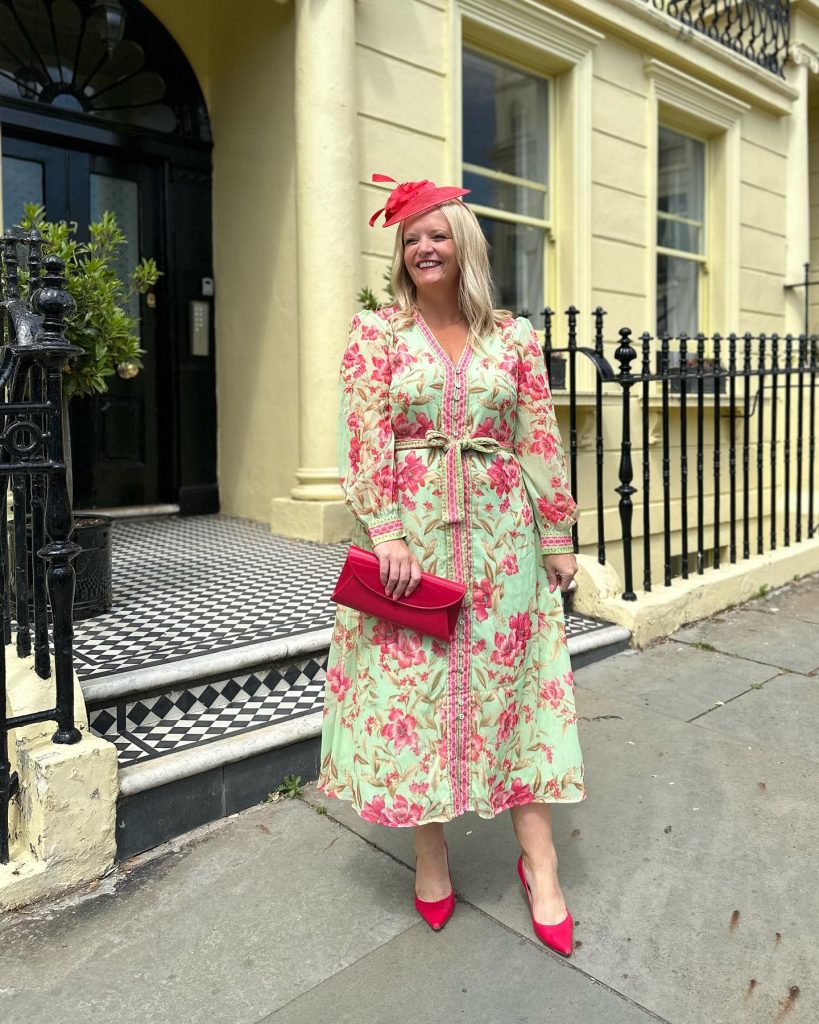  Mint & Pink Floral Shirt Dress + Red Fascinator + Hot Pink Pointed-Toe Heels