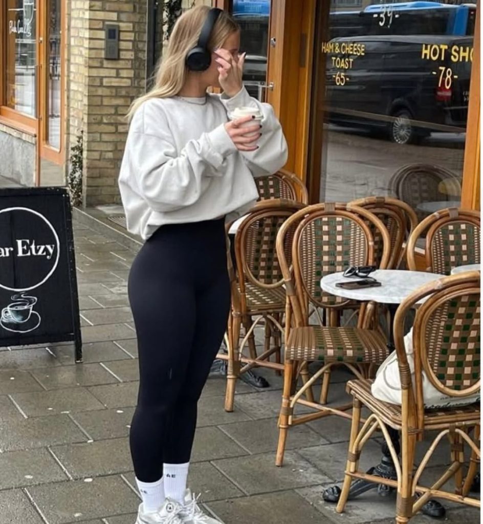 Light Grey Sweatshirt + High-Waist Leggings + White Sneakers