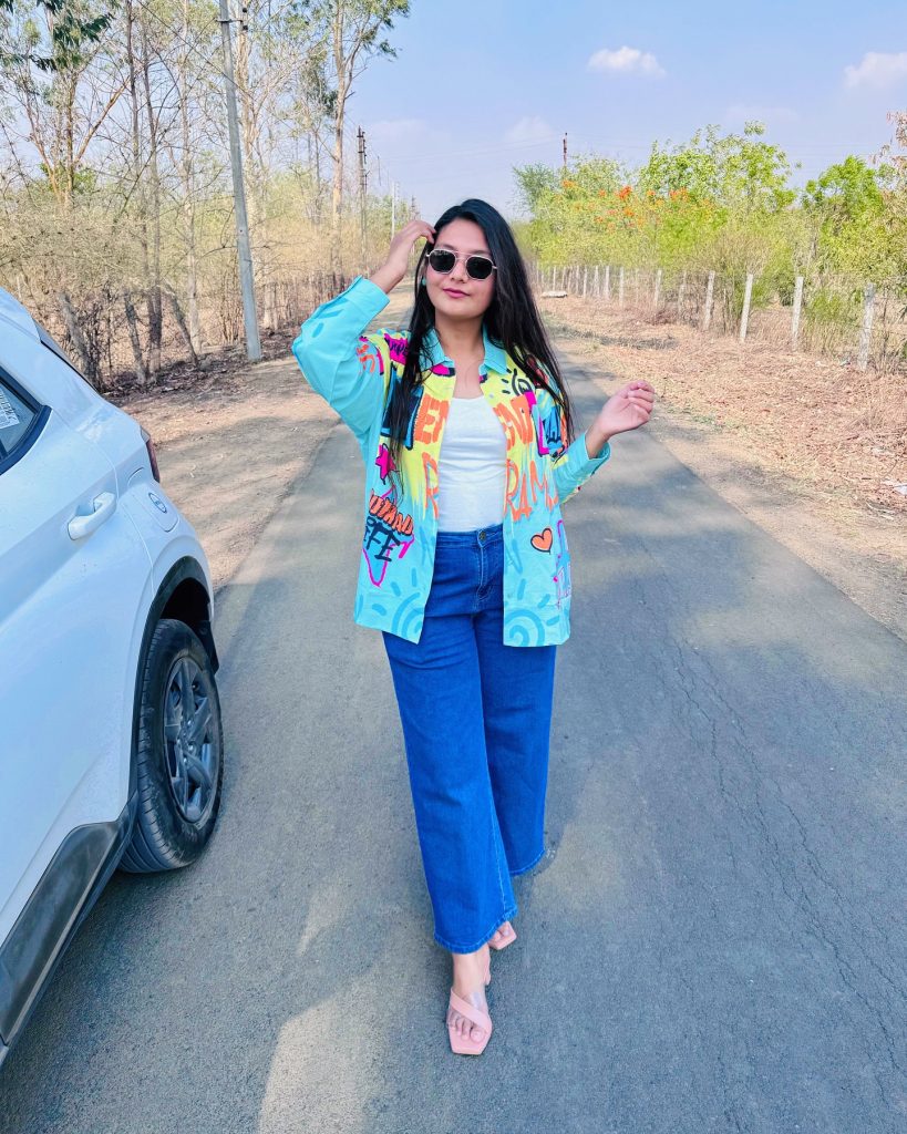 Blue Graffiti Print Shirt + White Bodysuit + Royal Blue Wide-Leg Pants