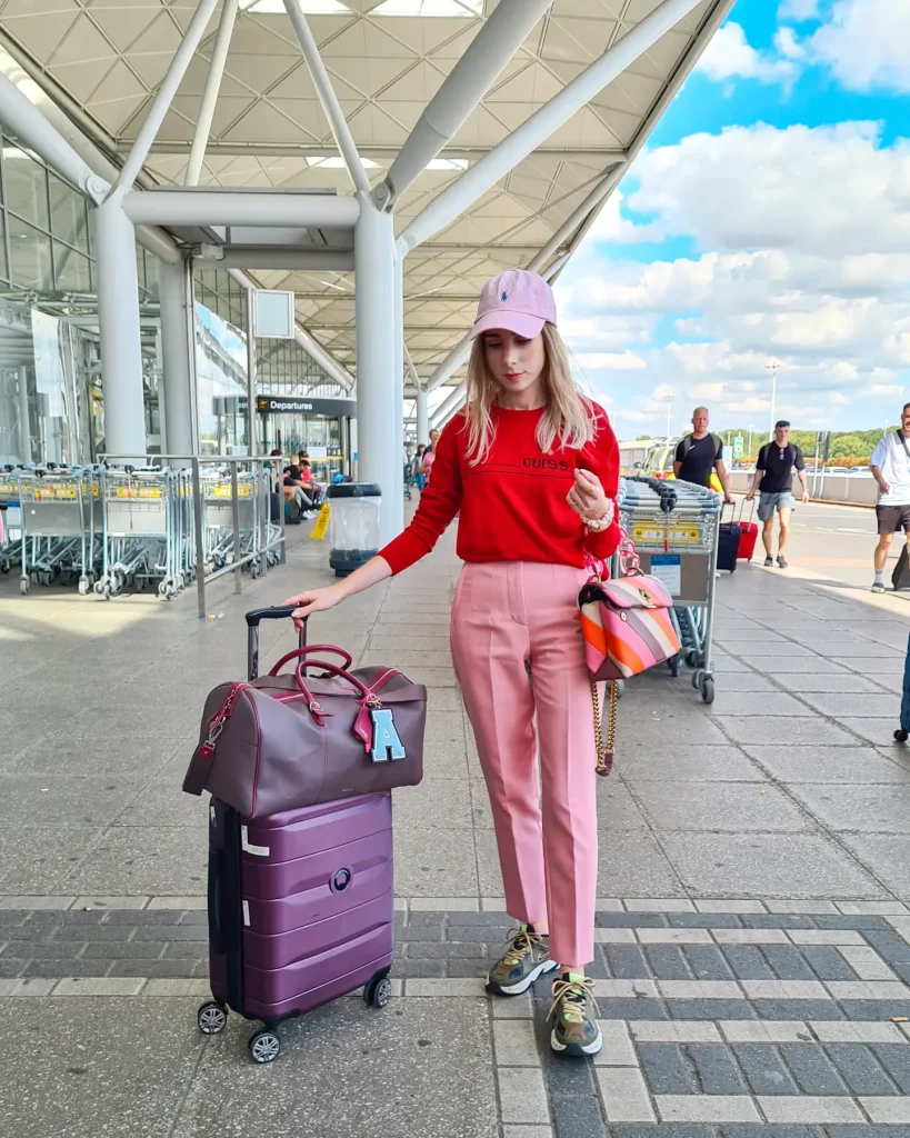 Red Graphic Sweater + Pink Tailored Pants + Pink Baseball Cap