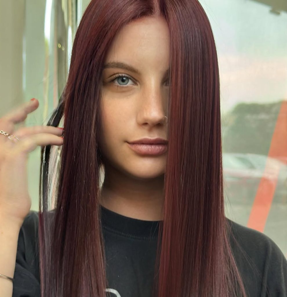 Stunning Brown to Blonde Balayage Ideas: Caramel Blonde Melt