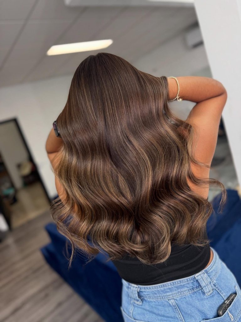 Stunning Brown to Blonde Balayage Ideas: Beige Blonde Waves