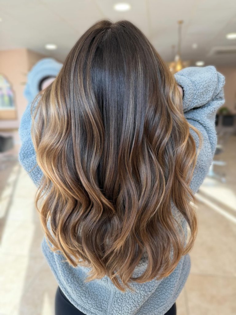 Stunning Brown to Blonde Balayage Ideas: Natural Brunette to Blonde Transition
