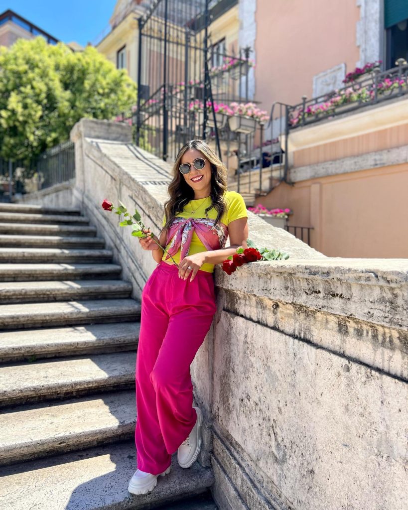  Yellow T-Shirt + Fuchsia Wide-Leg Pants + Printed Scarf