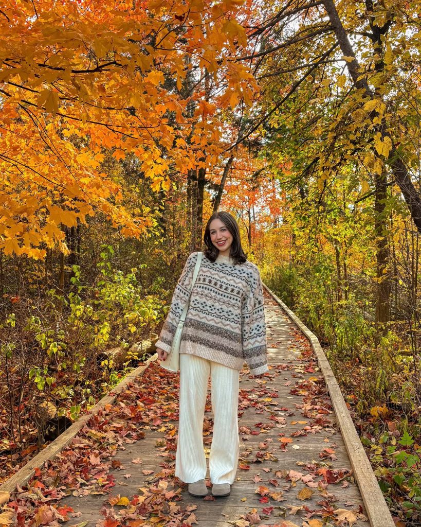 Beige Pattern Sweater + Knit Wide-Leg Pants + Shoulder Bag